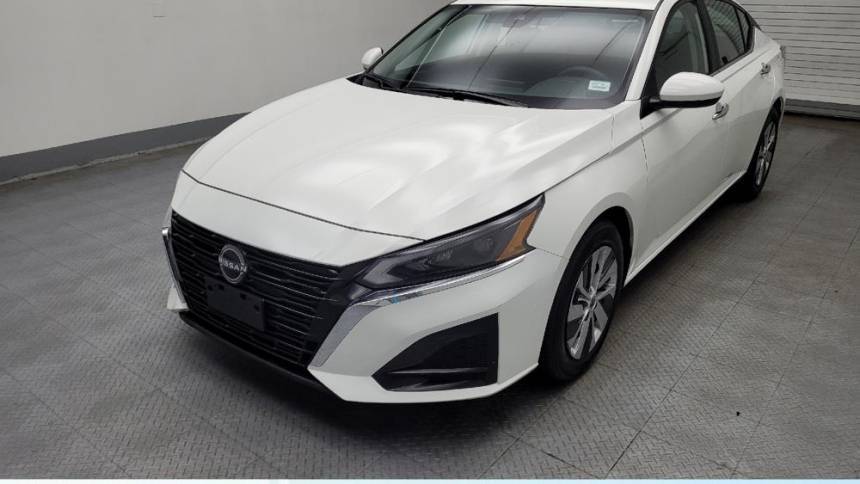 2023 Nissan Altima S — Sedan — 51,232 mi — Lombard, IL