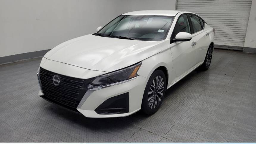 2023 Nissan Altima SV — Sedan — 54,572 mi — Lombard, IL