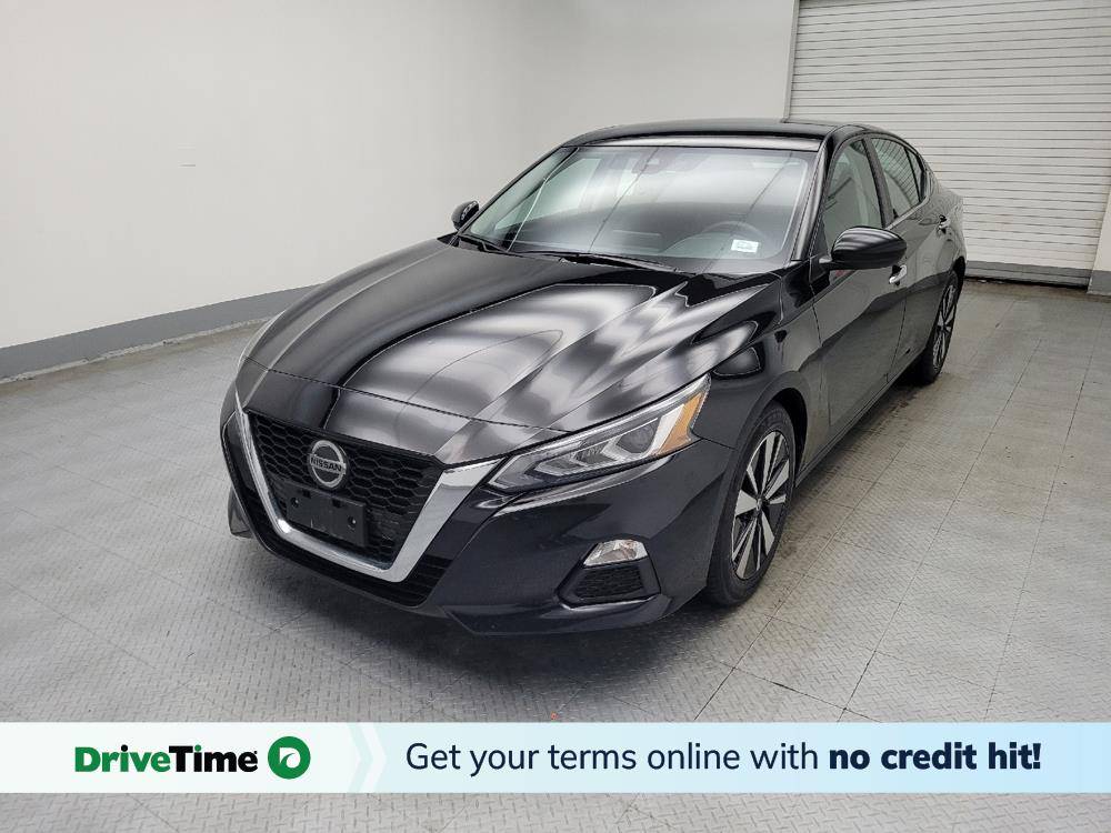 2022 Nissan Altima SV — Sedan — 62,360 mi — Lombard, IL