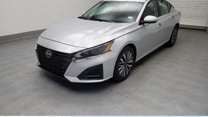 2023 Nissan Altima SV — Sedan — 53,262 mi — Lombard, IL
