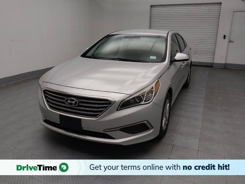2017 Hyundai Sonata SE — Sedan — 81,609 mi — Lombard, IL