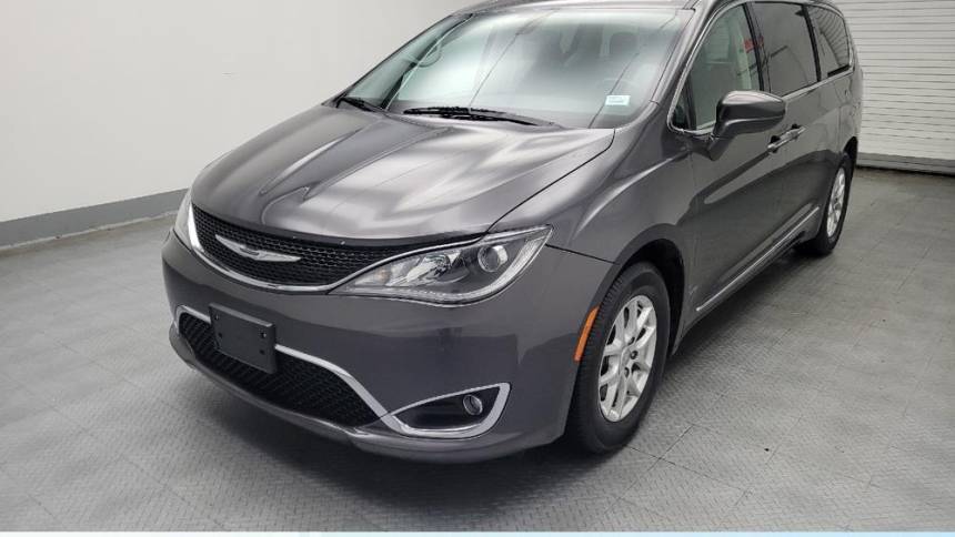 2020 Chrysler Pacifica Touring L — Minivan — 138,795 mi — Lombard, IL
