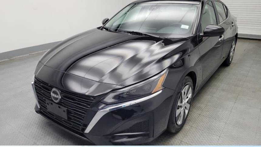 2023 Nissan Altima S — Sedan — 48,337 mi — Lombard, IL