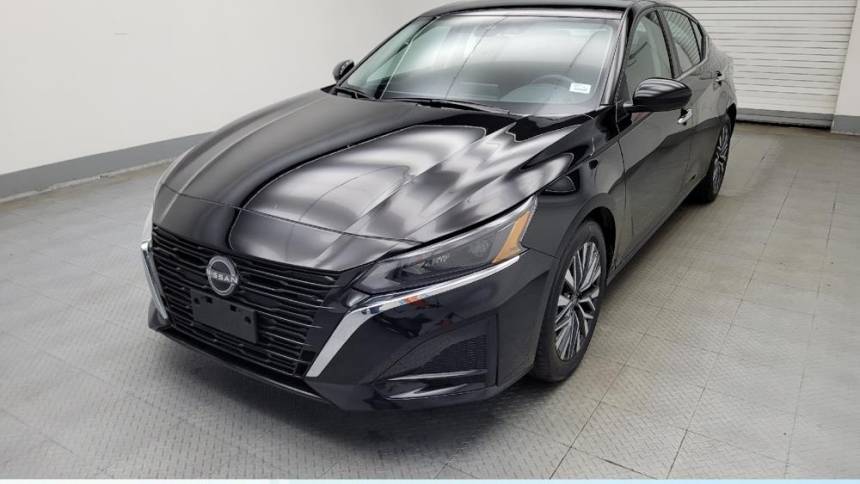 2023 Nissan Altima SV — Sedan — 53,322 mi — Lombard, IL