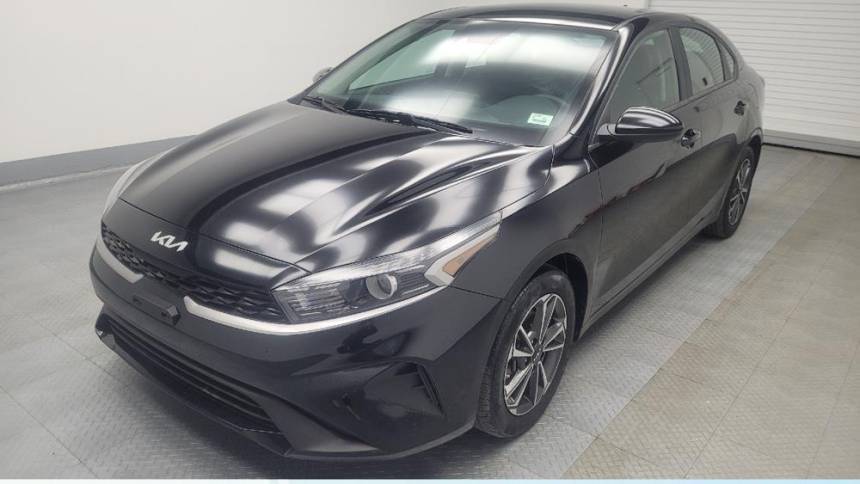 2022 Kia Forte LXS — Sedan — 30,108 mi — Highland, IN