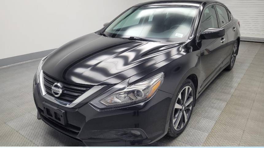 2017 Nissan Altima 2.5 SR — Sedan — 71,180 mi — Highland, IN