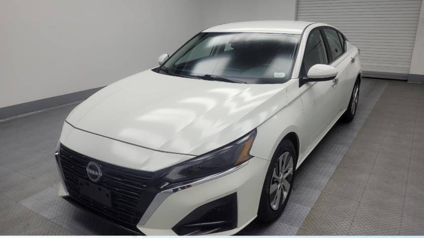 2023 Nissan Altima S — Sedan — 49,446 mi — Highland, IN