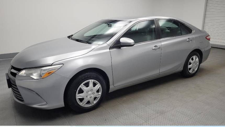 2017 Toyota Camry LE — Sedan — 77,623 mi — Mishawaka, IN