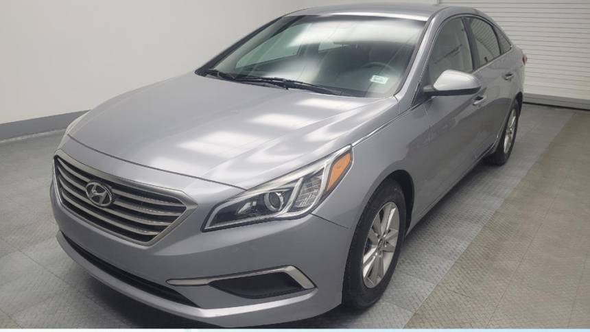 2017 Hyundai Sonata SE — Sedan — 76,203 mi — Mishawaka, IN
