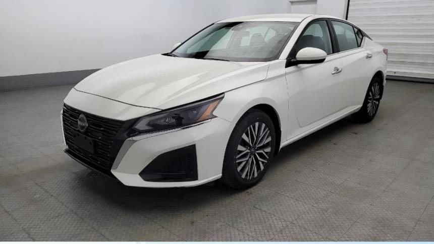 2023 Nissan Altima SV — Sedan — 19,513 mi — Temple Hills, MD
