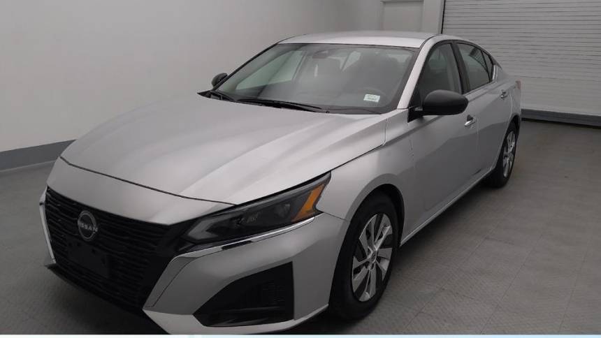 2024 Nissan Altima S — Sedan — 25,452 mi — Gladstone, MO