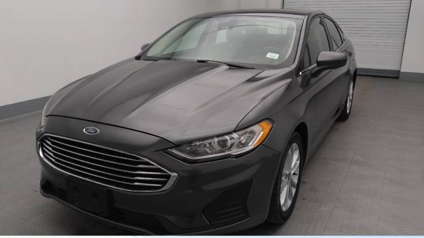 2020 Ford Fusion Hybrid SE — Sedan — 113,822 mi — Gladstone, MO