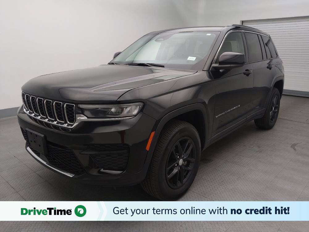2023 Jeep Grand Cherokee Laredo — SUV — 5,700 mi — Gladstone, MO