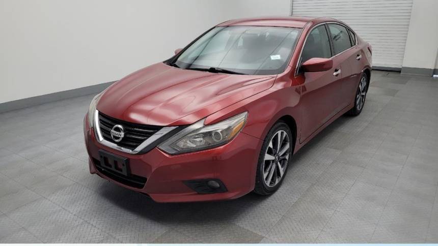 2017 Nissan Altima 2.5 SR — Sedan — 100,845 mi — Fairfield, OH