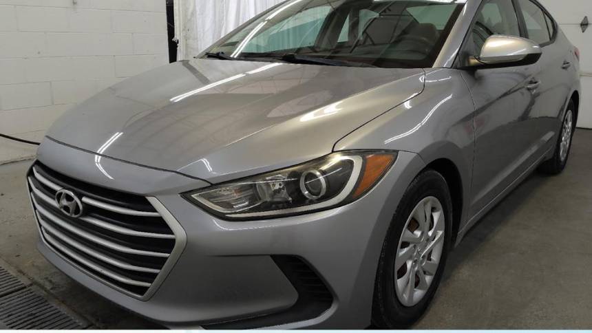 2017 Hyundai Elantra SE — Sedan — 96,952 mi — Fairfield, OH