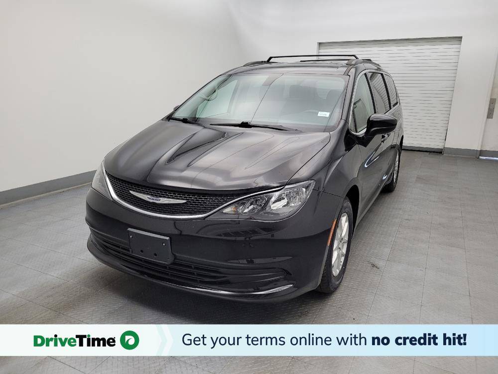 2020 Chrysler Voyager LXI — Minivan — 130,289 mi — Fairfield, OH