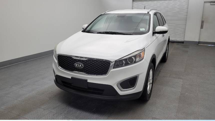 2017 Kia Sorento LX — SUV — 128,308 mi — Maple Heights, OH
