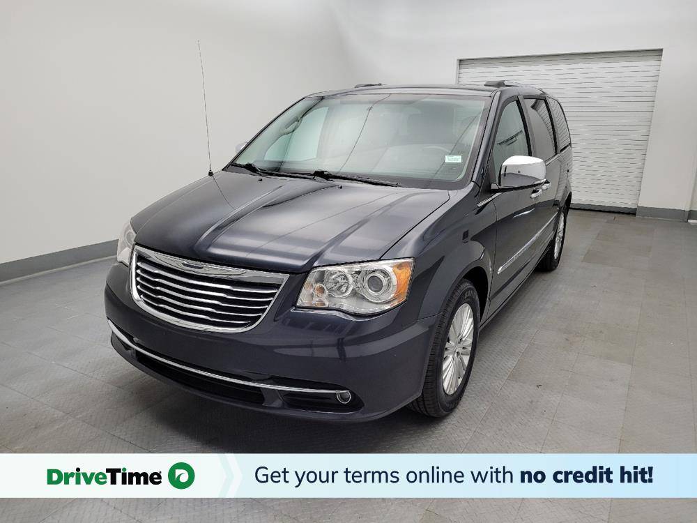 2013 Chrysler Town & Country Limited — Minivan — 143,173 mi — Maple Heights, OH