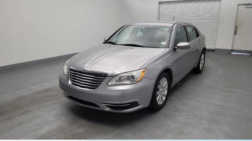 2014 Chrysler 200 Touring — Sedan — 86,175 mi — Miamisburg, OH