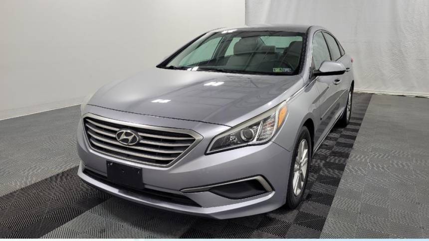 2016 Hyundai Sonata SE — Sedan — 61,646 mi — Langhorne, PA