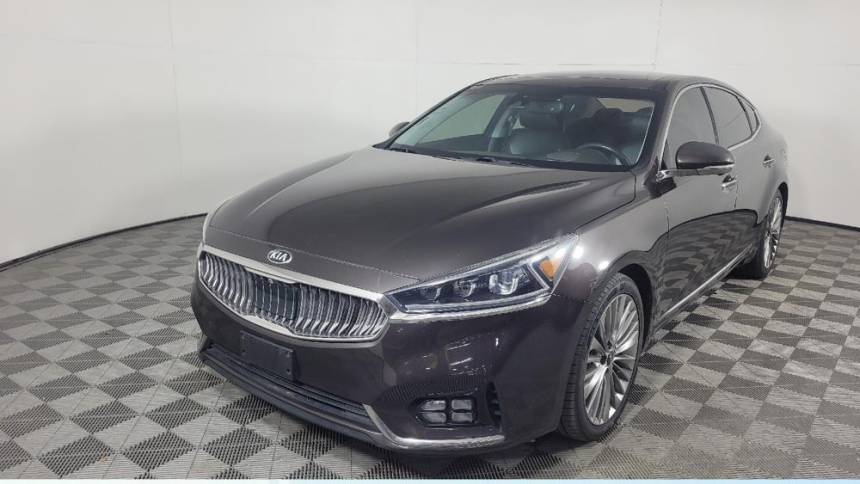 2017 Kia Cadenza Limited — Sedan — 92,040 mi — Arlington, TX