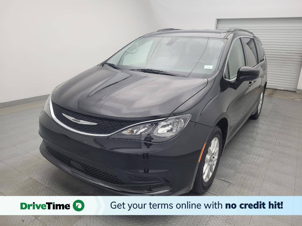 2021 Chrysler Voyager LXI — Minivan — 101,868 mi — Houston, TX
