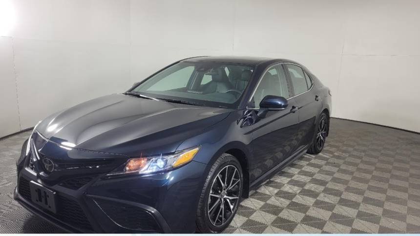 2021 Toyota Camry SE — Sedan — 42,790 mi — Houston, TX