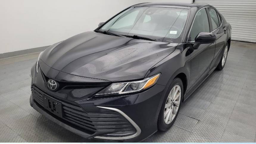 2022 Toyota Camry LE — Sedan — 68,767 mi — Houston, TX