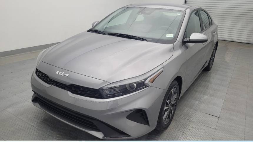 2023 Kia Forte LXS — Sedan — 29,543 mi — Live Oak, TX