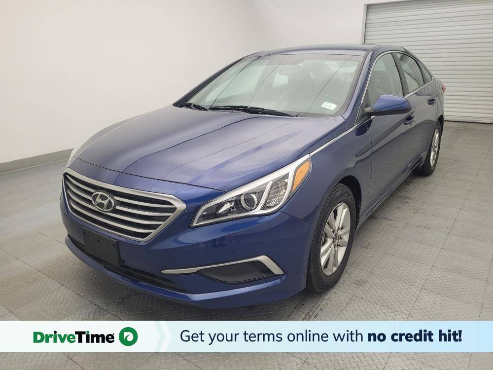 2017 Hyundai Sonata SE — Sedan — 84,332 mi — Live Oak, TX