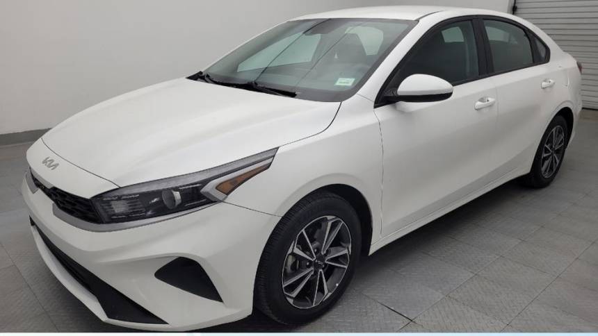 2023 Kia Forte LXS — Sedan — 44,354 mi — Live Oak, TX