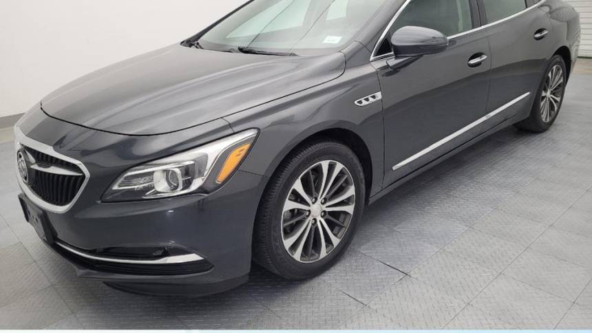 2017 Buick LaCrosse Essence — Sedan — 42,253 mi — Live Oak, TX
