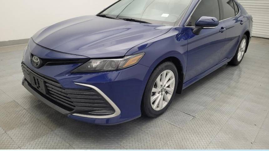 2023 Toyota Camry LE — Sedan — 31,764 mi — Live Oak, TX
