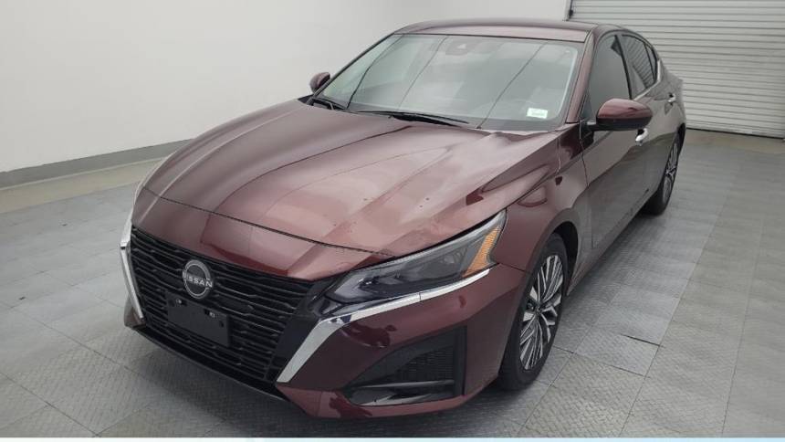 2023 Nissan Altima SV — Sedan — 40,698 mi — Live Oak, TX