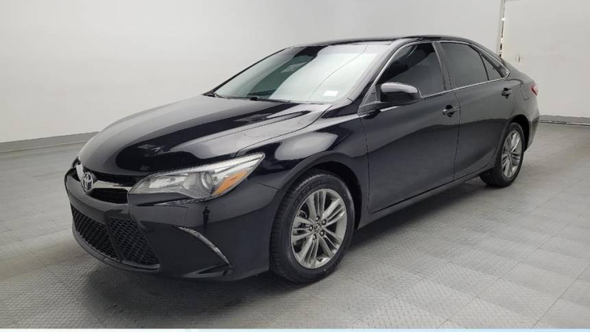 2017 Toyota Camry SE — Sedan — 42,452 mi — North Plano, TX