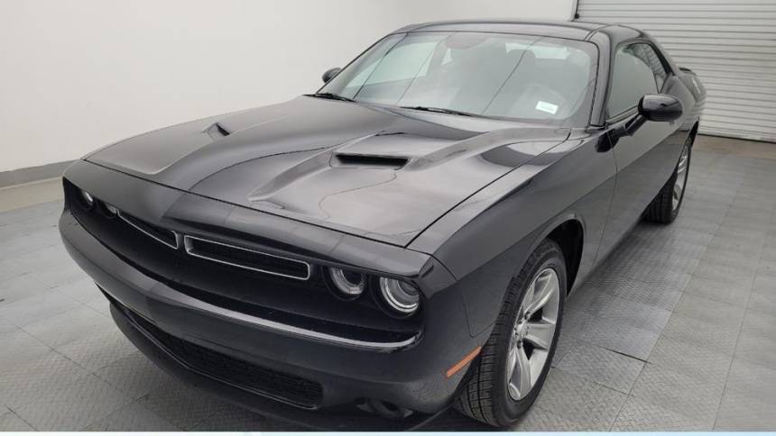 2018 Dodge Challenger SXT — Coupe — 48,149 mi — San Antonio, TX