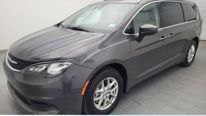 2021 Chrysler Voyager LXI — Minivan — 123,497 mi — San Antonio, TX