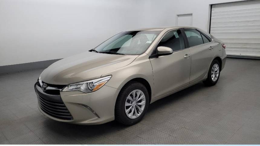2015 Toyota Camry LE — Sedan — 86,226 mi — Chesapeake, VA