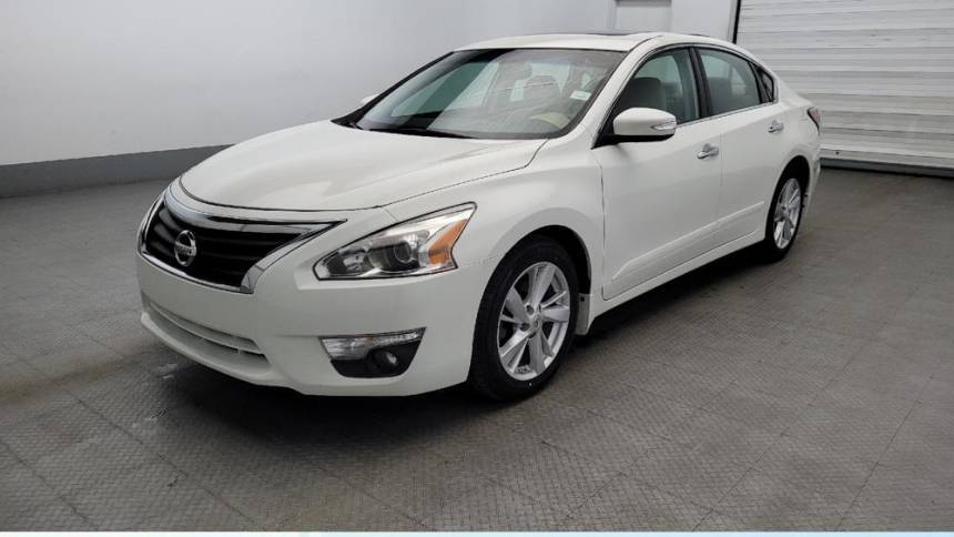 2015 Nissan Altima 2.5 SV — Sedan — 110,473 mi — Newport News, VA