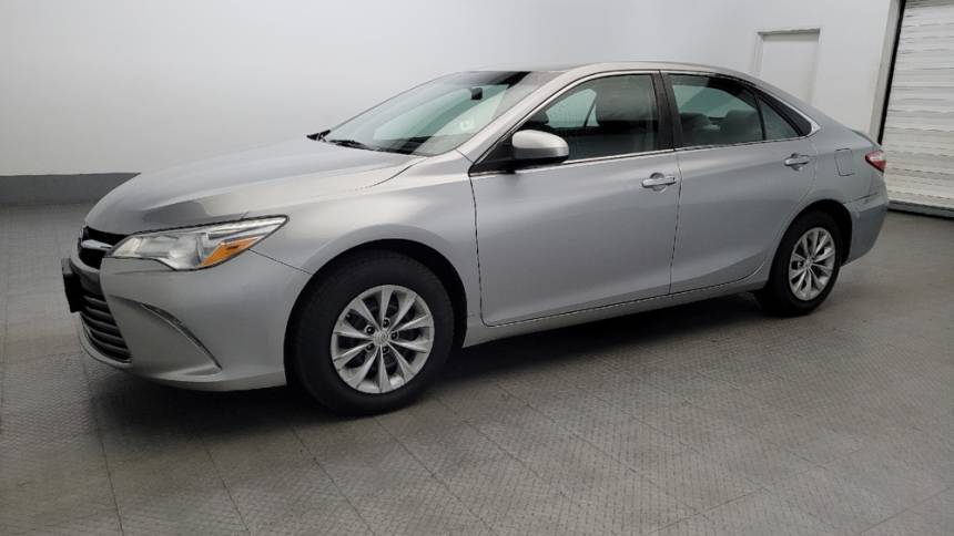 2017 Toyota Camry SE — Sedan — 71,784 mi — Richmond, VA