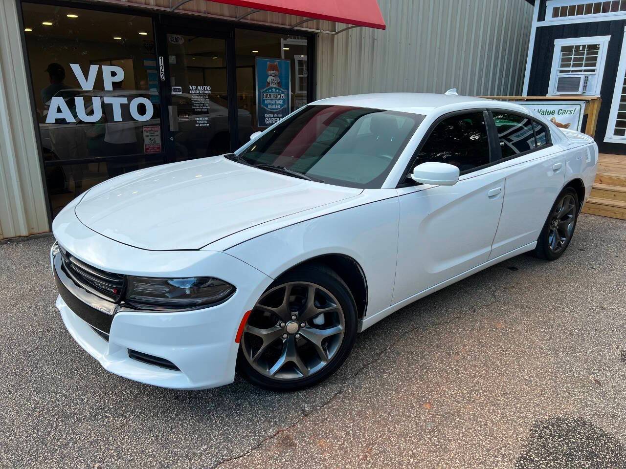 2015 Dodge Charger SXT — Sedan — 140,985 mi — Greenville, SC