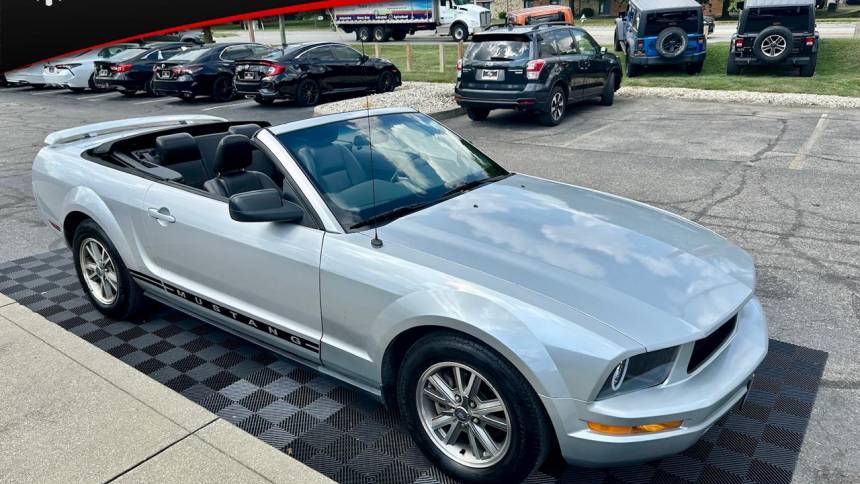 2005 Ford Mustang Premium — Convertible — 140,266 mi — Indianapolis, IN
