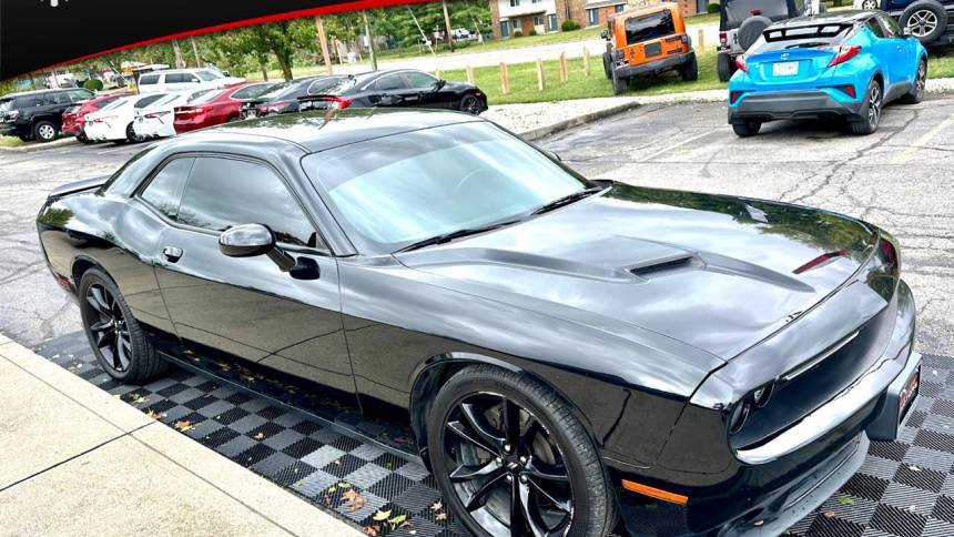 2018 Dodge Challenger SXT — Coupe — 92,345 mi — Indianapolis, IN
