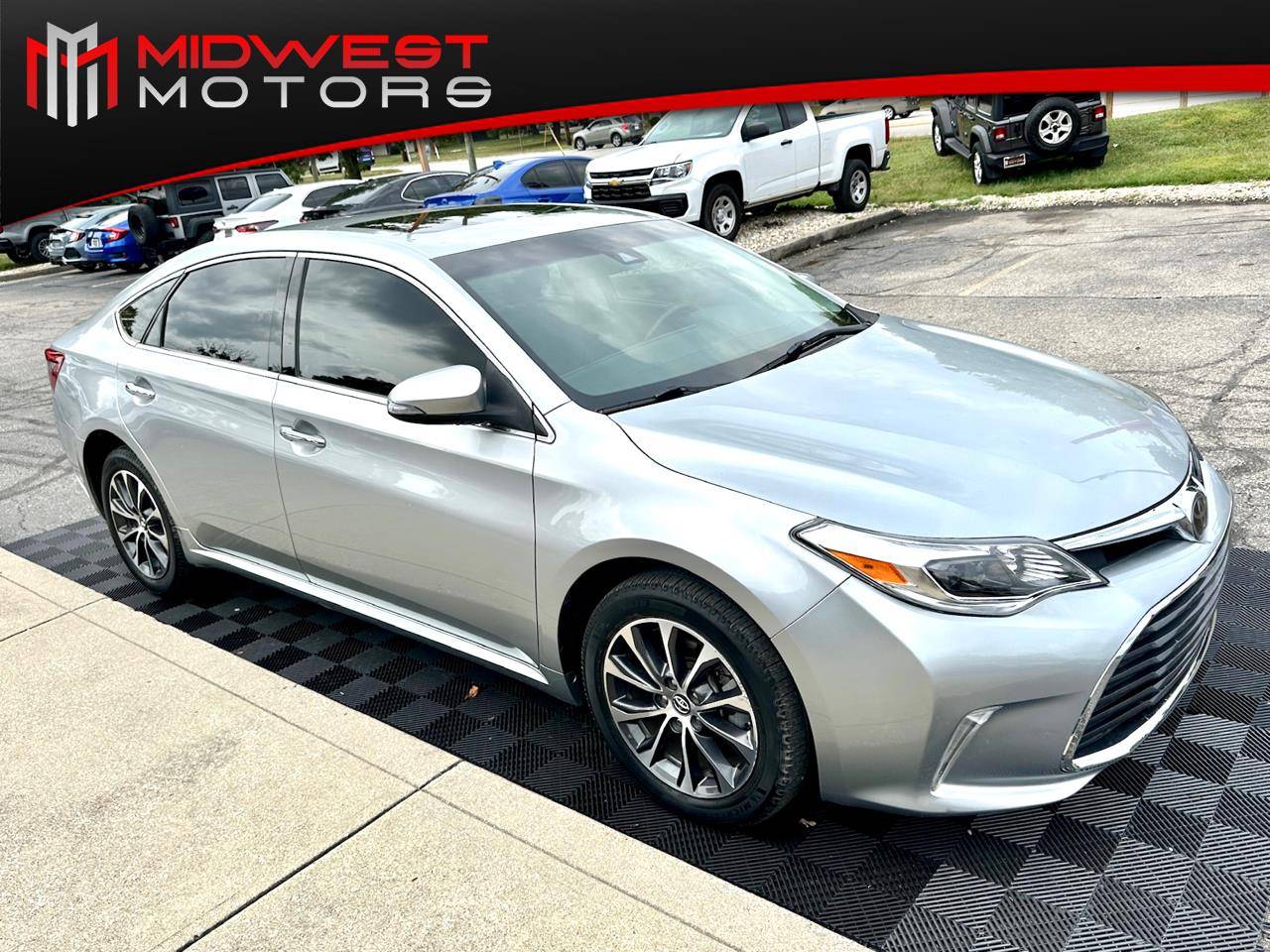 2018 Toyota Avalon XLE Premium — Sedan — 96,329 mi — Indianapolis, IN