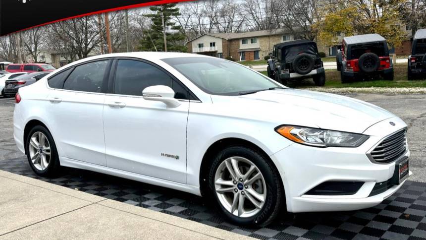 2018 Ford Fusion Hybrid SE — Sedan — 121,446 mi — Indianapolis, IN