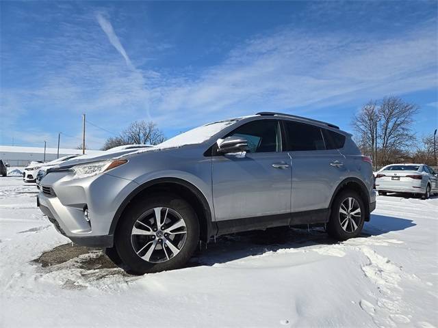 2017 Toyota RAV4 XLE — SUV — 121,396 mi — Fort Wayne, IN