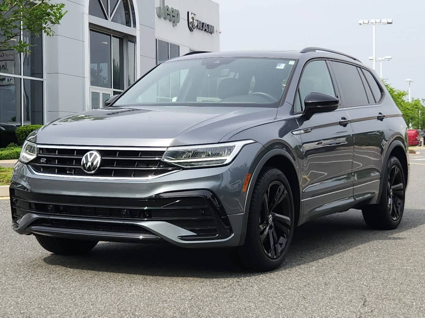 2023 Volkswagen Tiguan SE R-Line Black — SUV — 31,480 mi — Elkton, MD