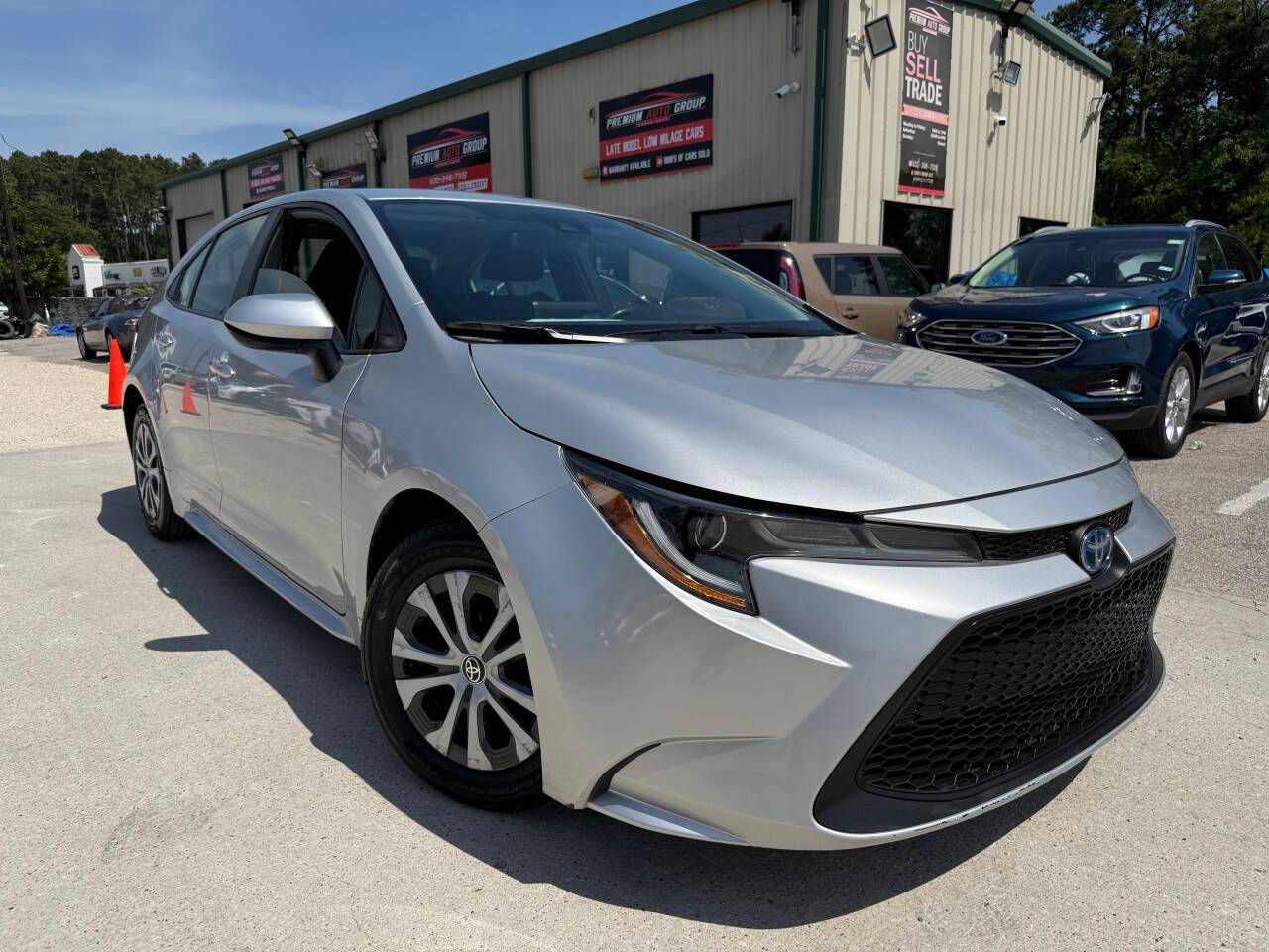 2022 Toyota Corolla Hybrid LE — Sedan — 101,345 mi — Humble, TX