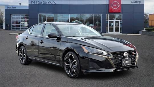 2023 Nissan Altima SR — Sedan — 11,268 mi — Chicopee, MA