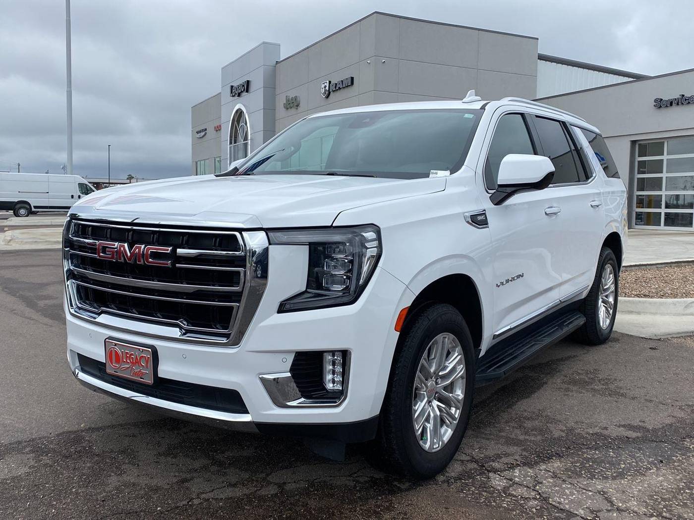 2023 GMC Yukon SLT — SUV — 76,809 mi — Garden City, KS